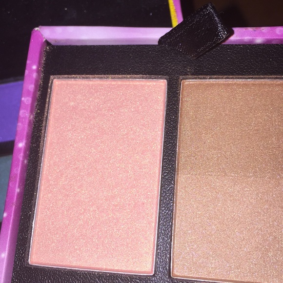 💄SOLD💄Rare Collectors Two Faced Makeup Music Box - Picture 4 of 6